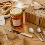 Famille Mary La Rochelle : miel et cadeaux rue du Temple