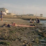 Plage des Minimes à La Rochelle : avis, cailloux et baignade surveillée