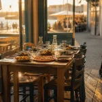Restaurant famille la rochelle : table dressée et chaise haute